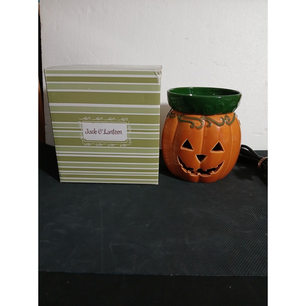 SCENTSY Jack O' Lantern Full Size Wax Warmer DISCONTINUED - No Bulb
